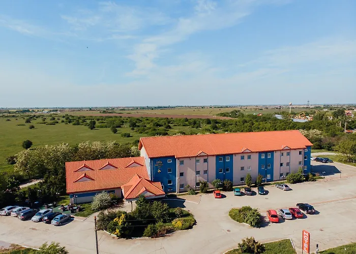 Iris Hotel