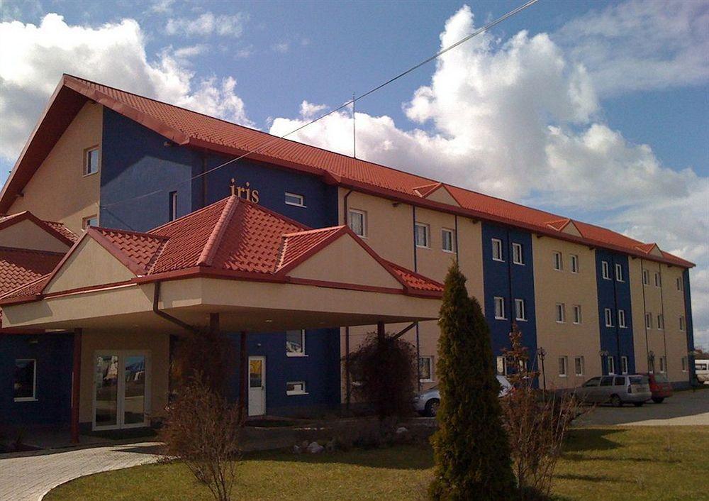 Iris Hotel Bors