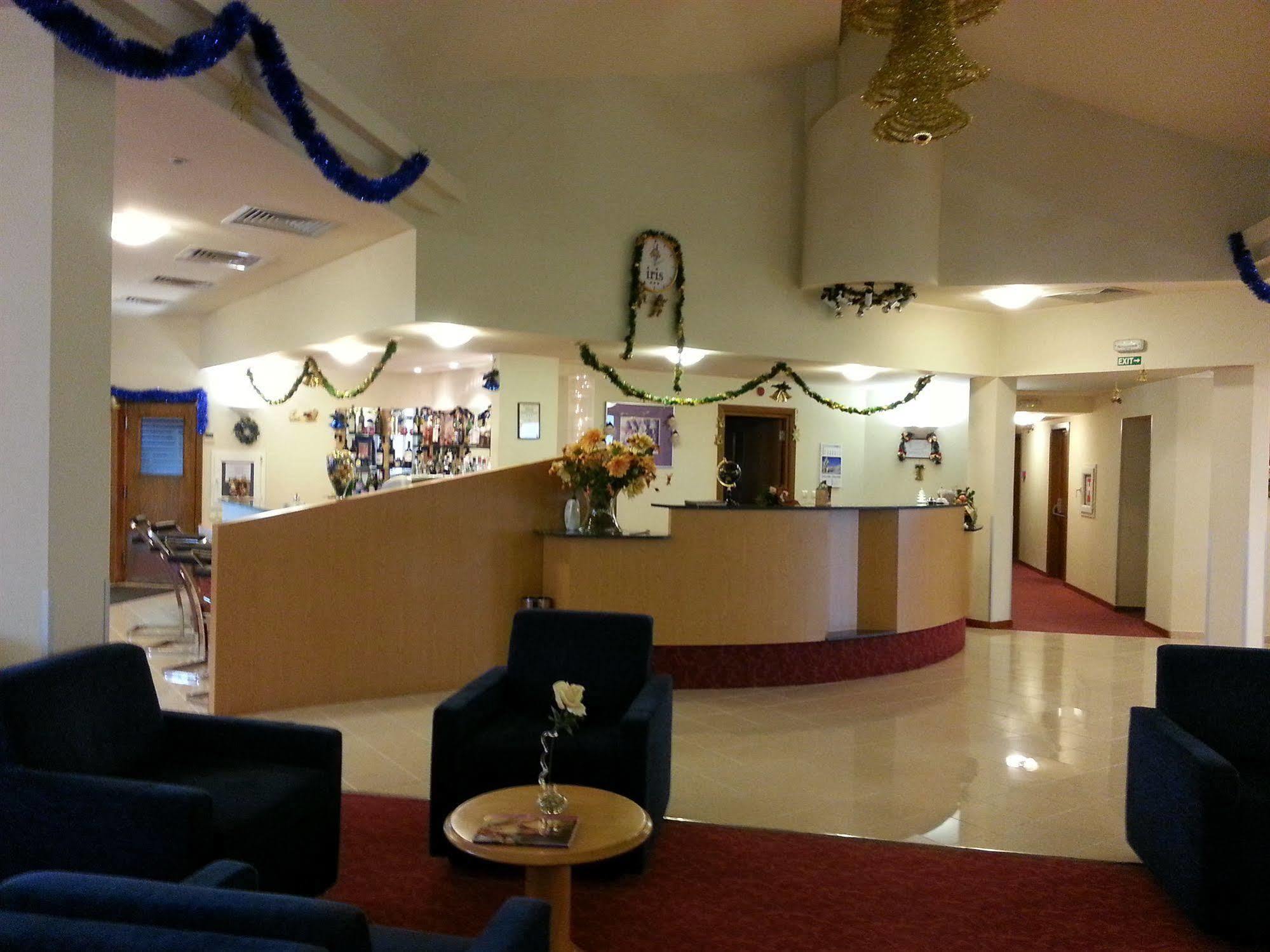Iris Hotel Bors